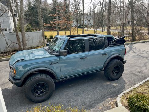Used 2021 Ford Bronco Badlands image 5