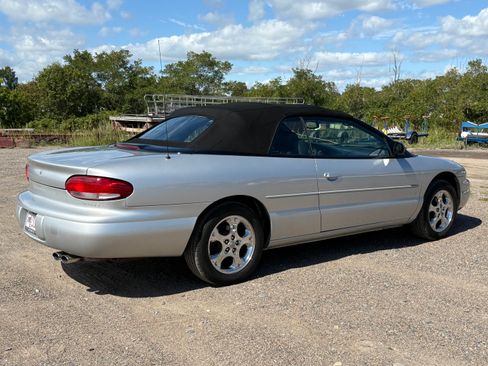 Used 2000 Chrysler Sebring JXI image 2