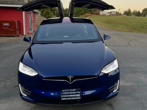 Used 2016 Tesla Model X 75D AWD/4WD image 1