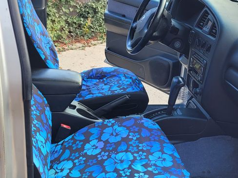 Used 2002 Nissan Pathfinder SE image 9