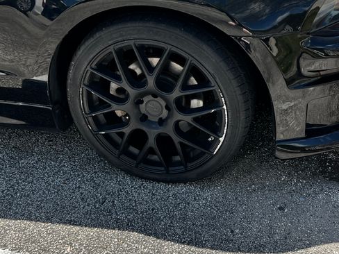 Used 2011 Ford Mustang GT image 4