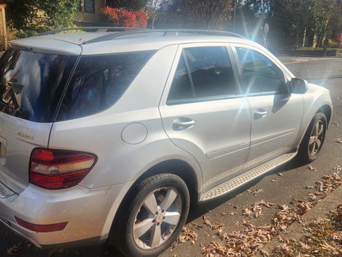 Used 2009 Mercedes-Benz ML 350 4MATIC image 9