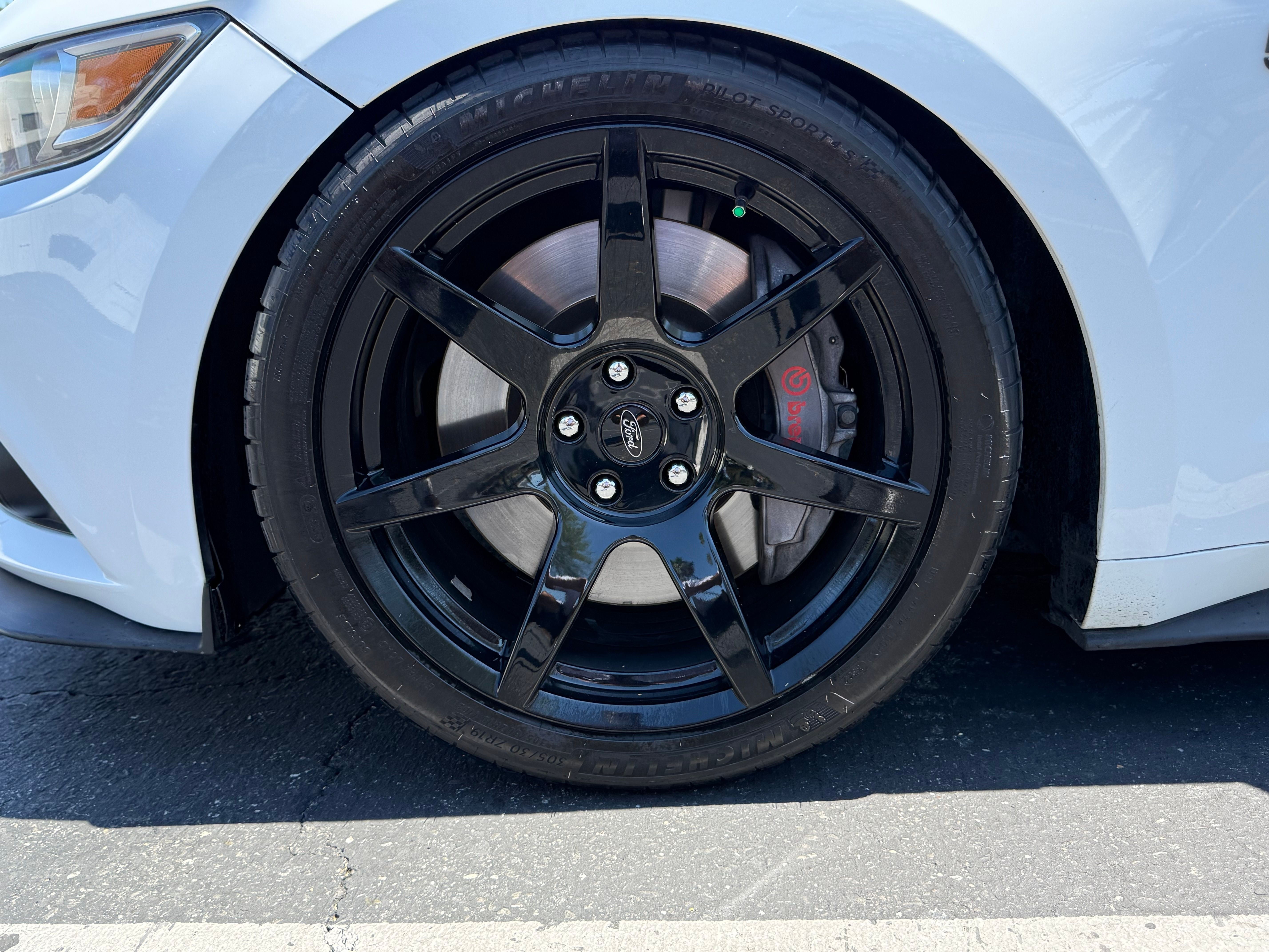 Used 2015 Ford Mustang GT Premium w/ GT Performance Package RWD image 10