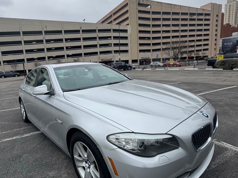 Used 2011 BMW 528i 528i Sedan 4D image 1