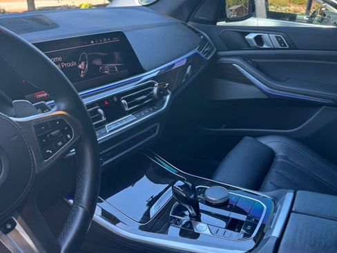 Used 2019 BMW X5 xDrive40i w/ M Sport Package image 14