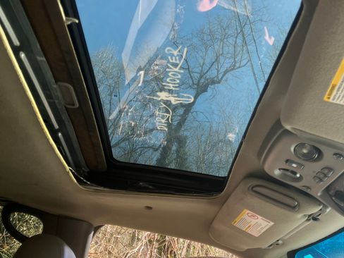 Used 2002 Chevrolet Tahoe LT image 6