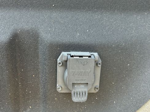 Used 2013 Ford F250 King Ranch w/ King Ranch w/Chrome Pkg image 11