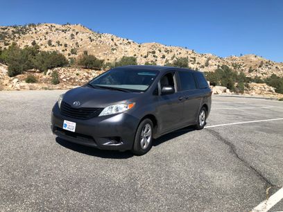 Used 2017 Toyota Sienna L