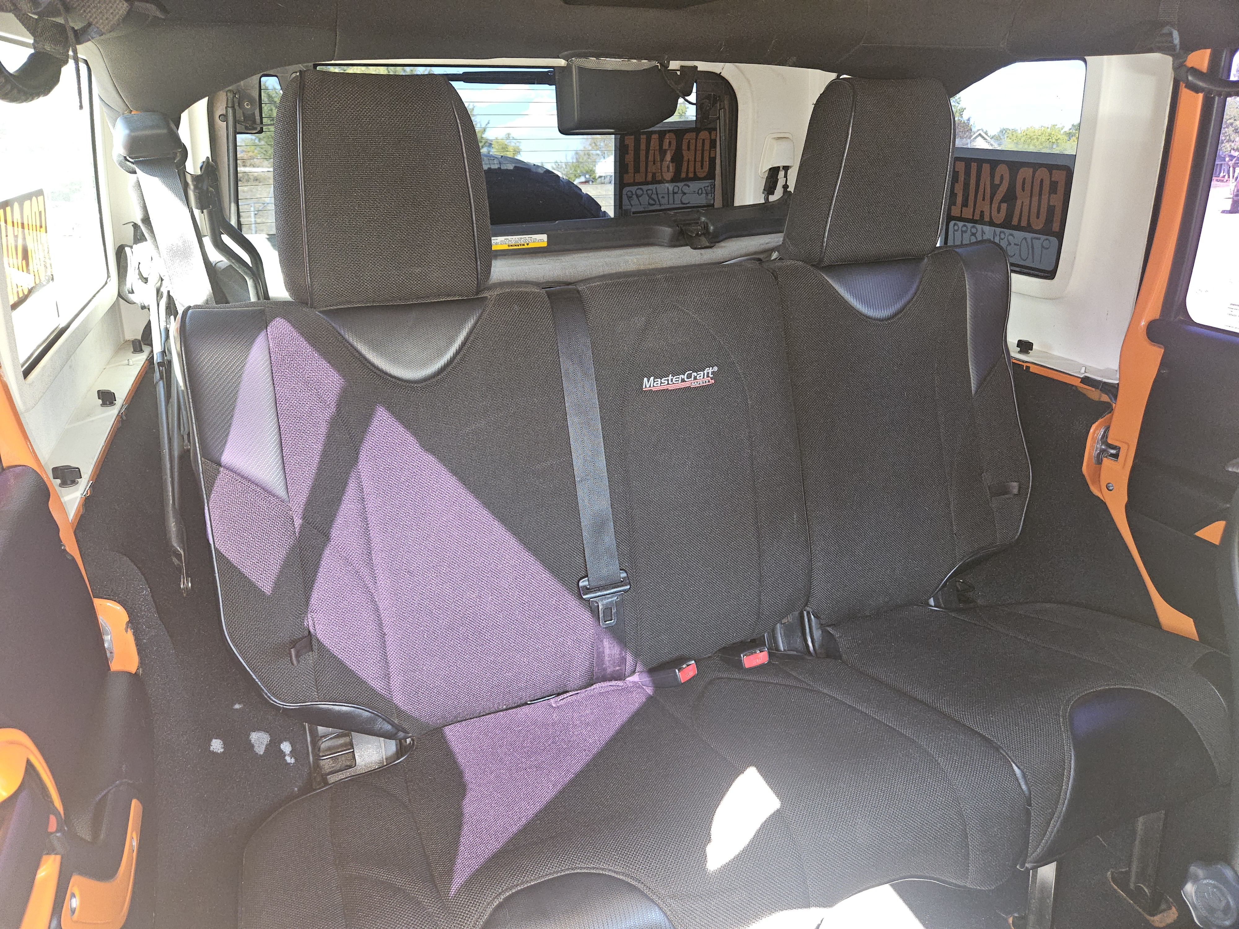 Used 2012 Jeep Wrangler Unlimited Rubicon w/ Dual Top Group AWD/4WD image 13