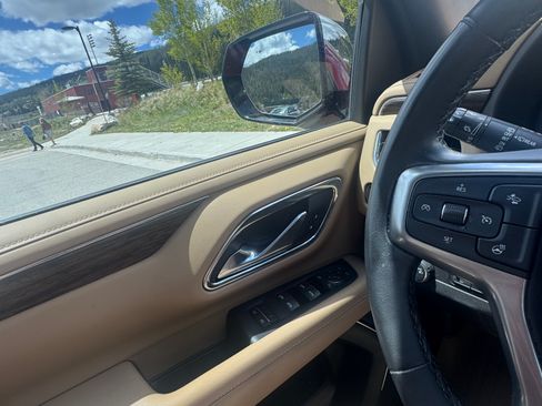 Used 2023 Chevrolet Tahoe Premier w/ Premium Package AWD/4WD image 11