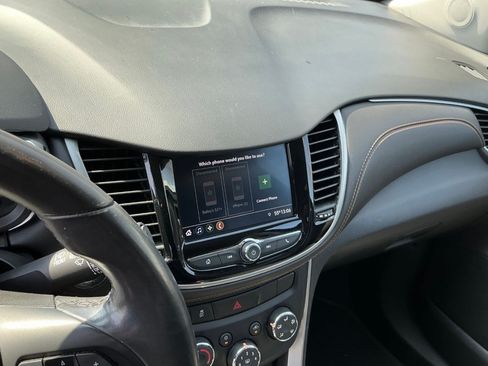 Used 2020 Chevrolet Trax LT w/ LT Convenience Package AWD/4WD image 10