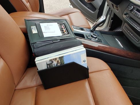 Used 2010 BMW X5 xDrive30i image 22