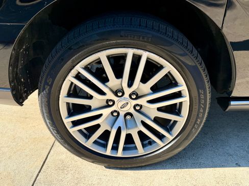 Used 2022 Ford Expedition Max Limited image 22