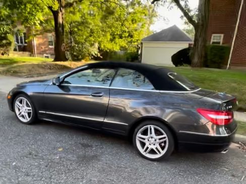 Used 2013 Mercedes-Benz E 350 Cabriolet image 3