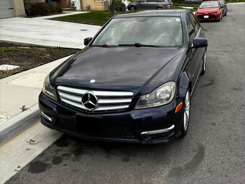 Used 2012 Mercedes-Benz C 250 Sedan image 2