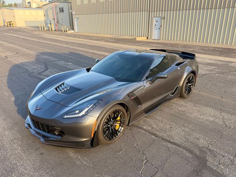 Used 2017 Chevrolet Corvette Z06 w/ Z07 Performance Package image 26