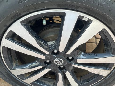 Used 2019 Nissan Kicks SV FWD image 23