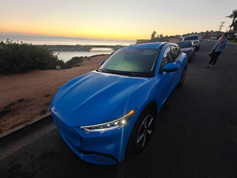 Used 2022 Ford Mustang Mach-E Select image 15