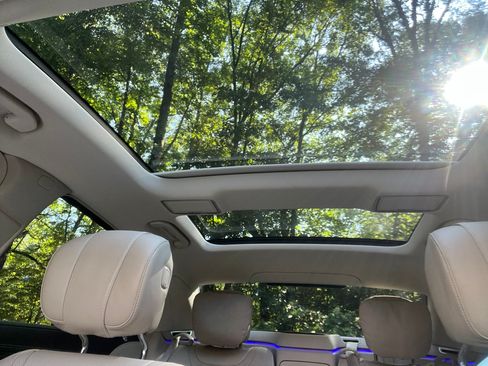 Used 2019 Mercedes-Benz S 560 Sedan image 17