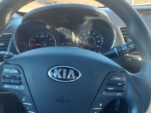 Used 2017 Kia Forte LX w/ LX Popular Package image 11