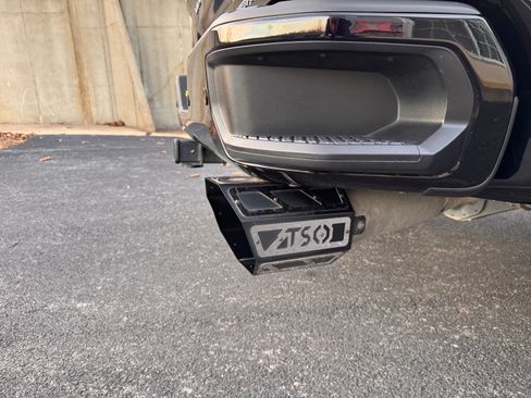 Used 2024 GMC Sierra 3500 Denali Ultimate image 16