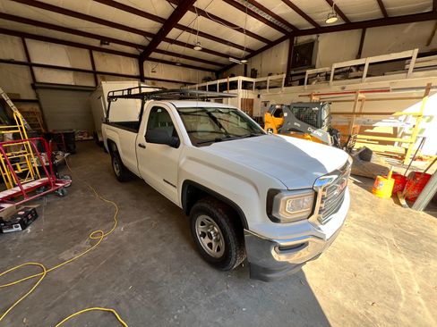 Used 2016 GMC Sierra 1500 Pickup 2D 8 ft image 2