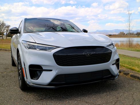 Used 2022 Ford Mustang Mach-E GT image 5