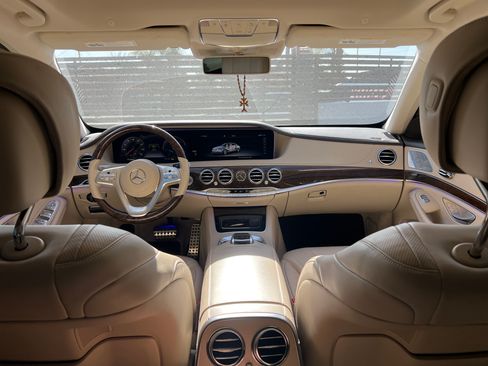 Used 2019 Mercedes-Benz S 560 S 560 Sedan 4D image 10