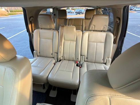 Used 2016 Ford Expedition EL Limited image 4