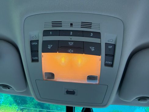 Used 2011 Lexus RX 350 AWD w/ Premium Pkg image 25