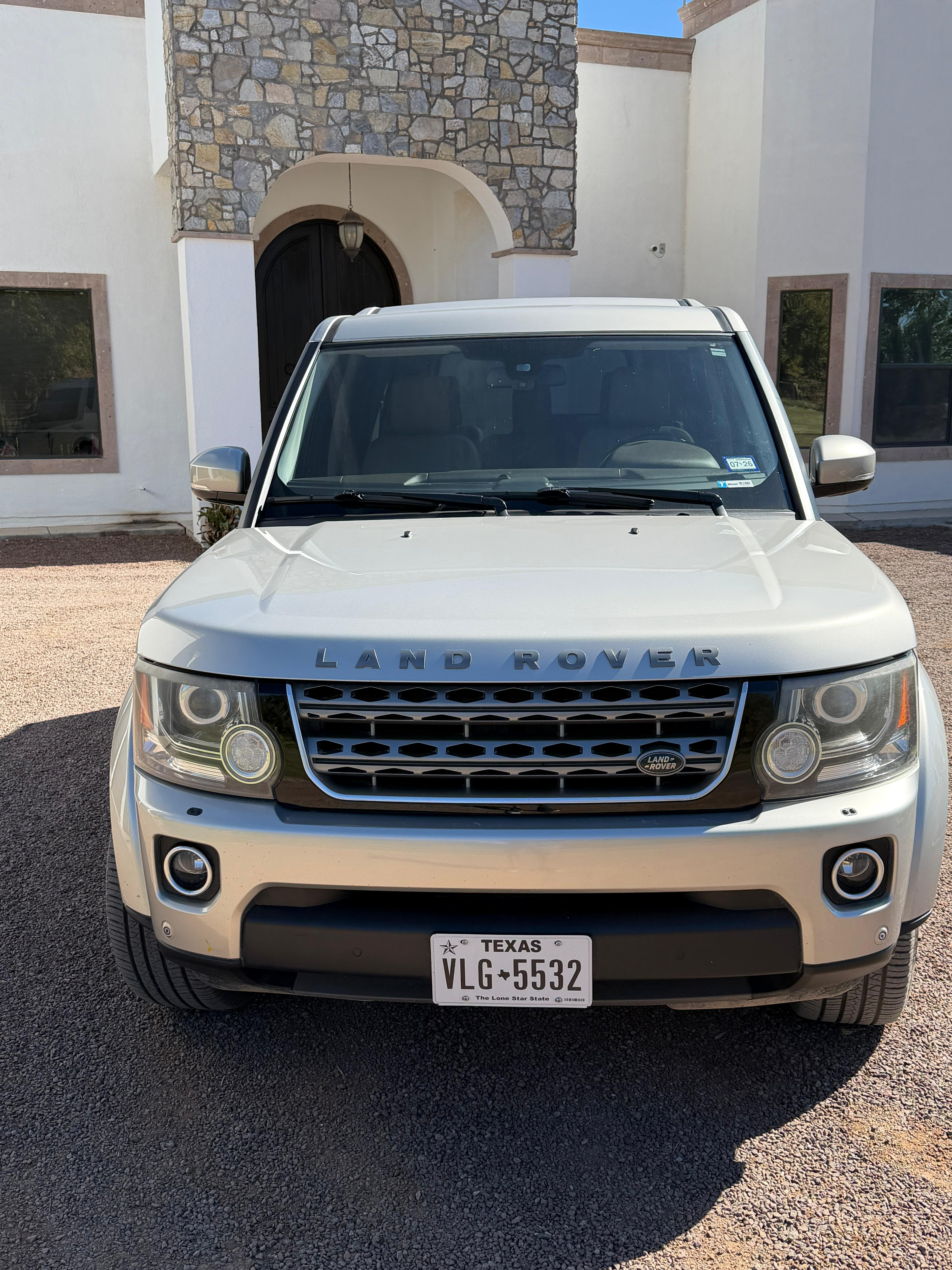 Used 2016 Land Rover LR4 HSE Silver Edition AWD/4WD image 1