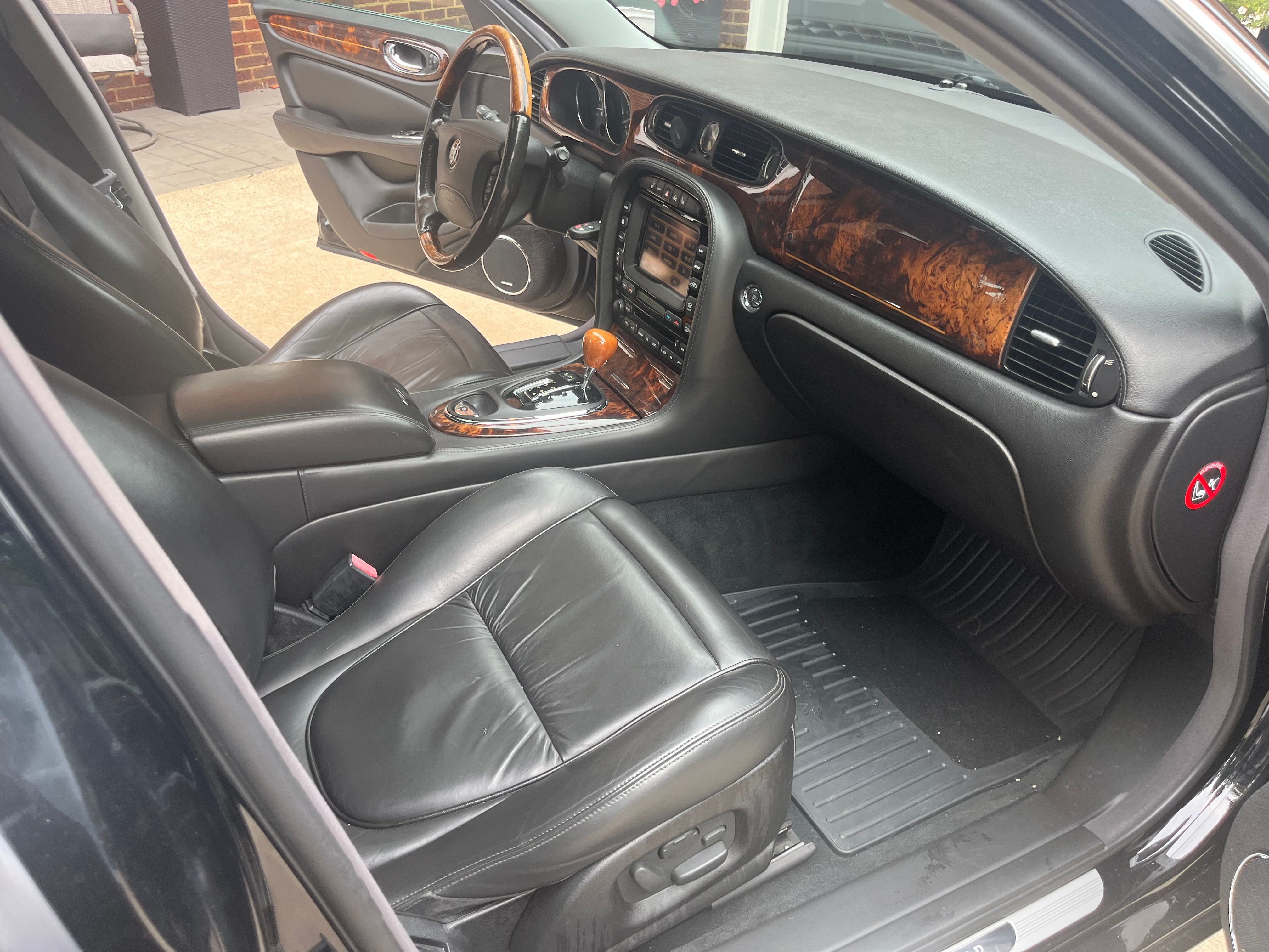 Used 2005 Jaguar XJ Vanden Plas RWD image 13
