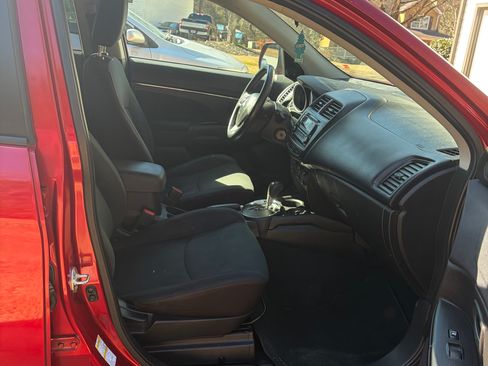 Used 2015 Mitsubishi Outlander Sport ES image 6