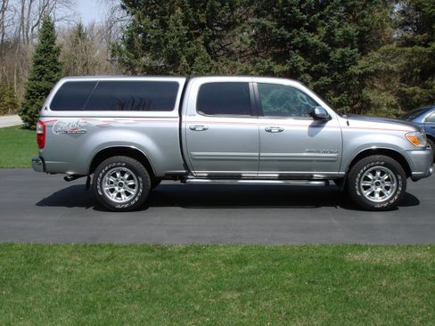 Used 2006 Toyota Tundra Darrell Waltrip Edition image 1