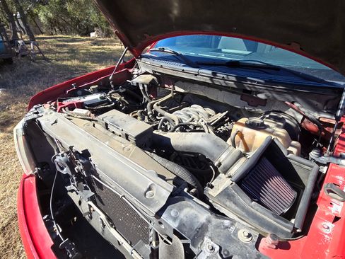 Used 2012 Ford F150 XLT image 18