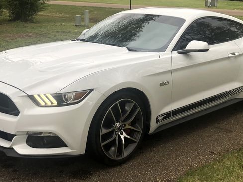 Used 2015 Ford Mustang GT Premium w/ Equipment Group 401A image 2