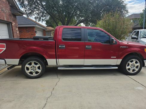 Used 2013 Ford F150 XLT w/ Luxury Equipment Group image 4