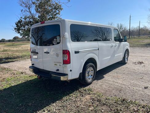 Used 2015 Nissan NV 3500 SL w/ Technology Package image 5