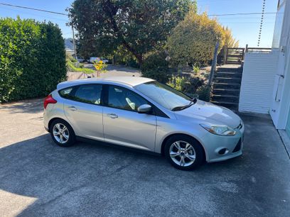 Used 2014 Ford Focus SE w/ SE Winter Package