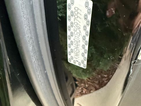 Used 2016 Kia Optima EX w/ Technology Package image 11