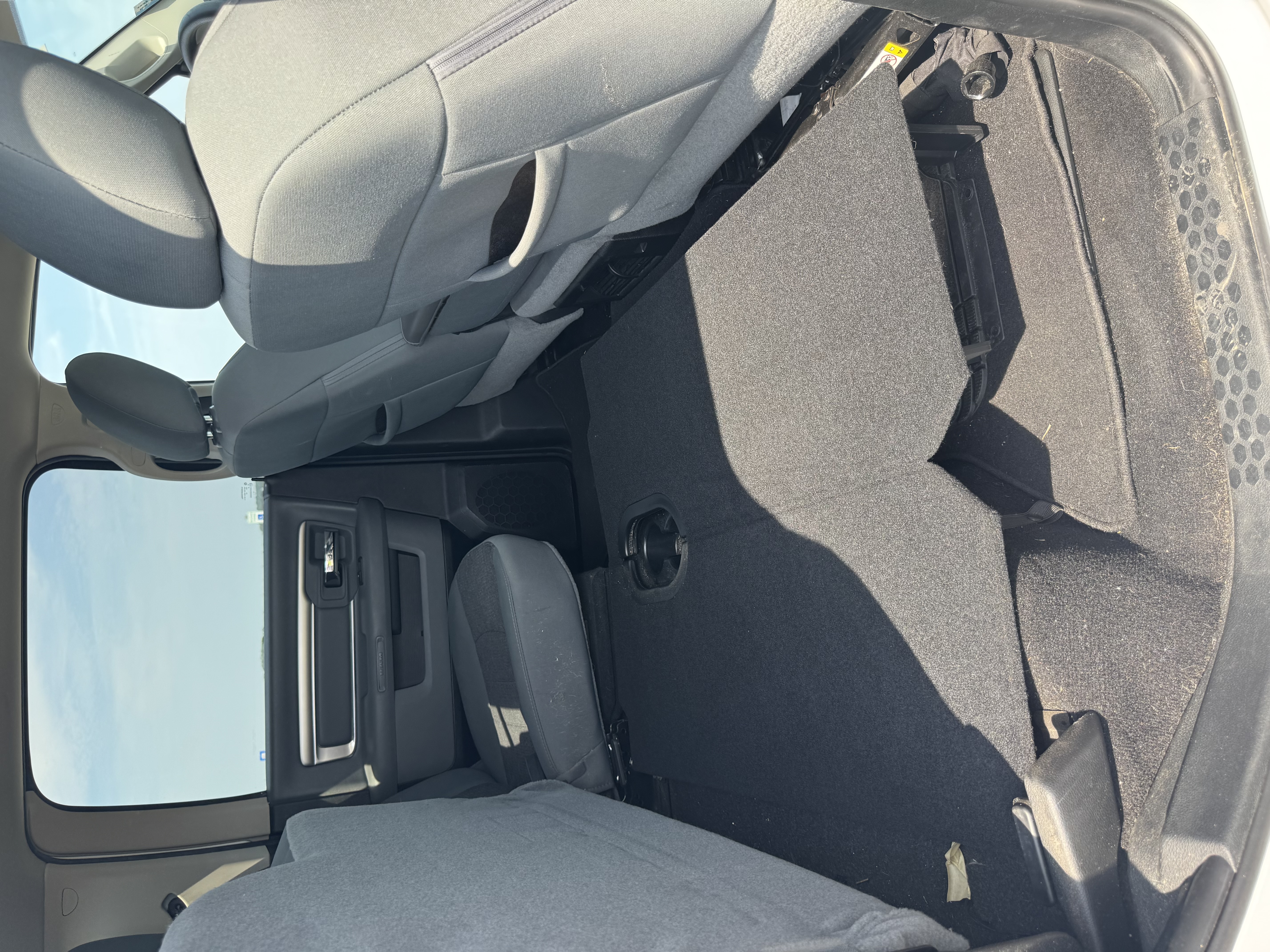 Used 2018 RAM 1500 Classic SLT AWD/4WD image 18