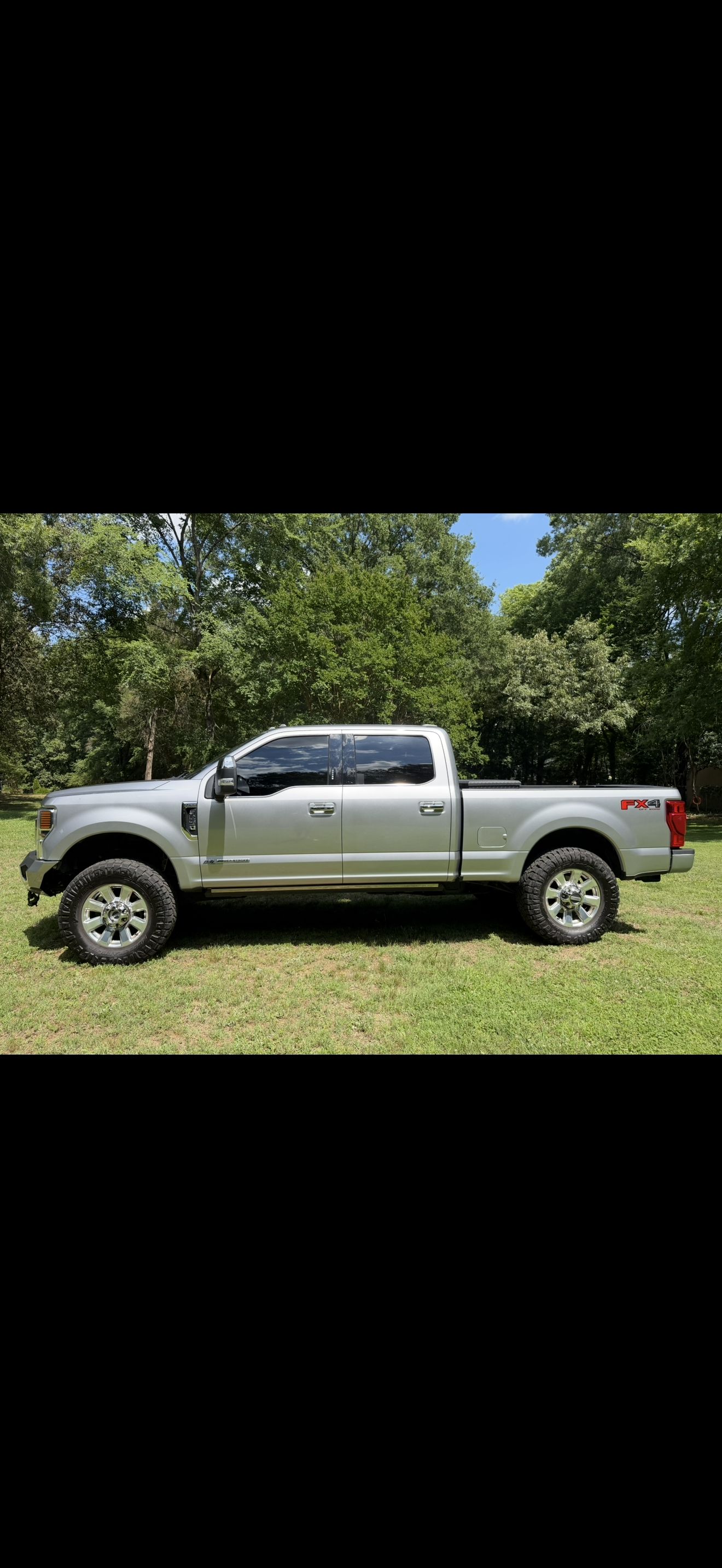 Used 2022 Ford F250 Platinum w/ FX4 Off-Road Package AWD/4WD image 20