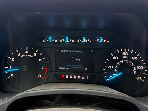 Used 2018 Ford F150 XL w/ Equipment Group 101A Mid AWD/4WD image 12