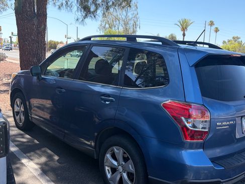 Used 2015 Subaru Forester 2.5i Limited AWD/4WD image 5