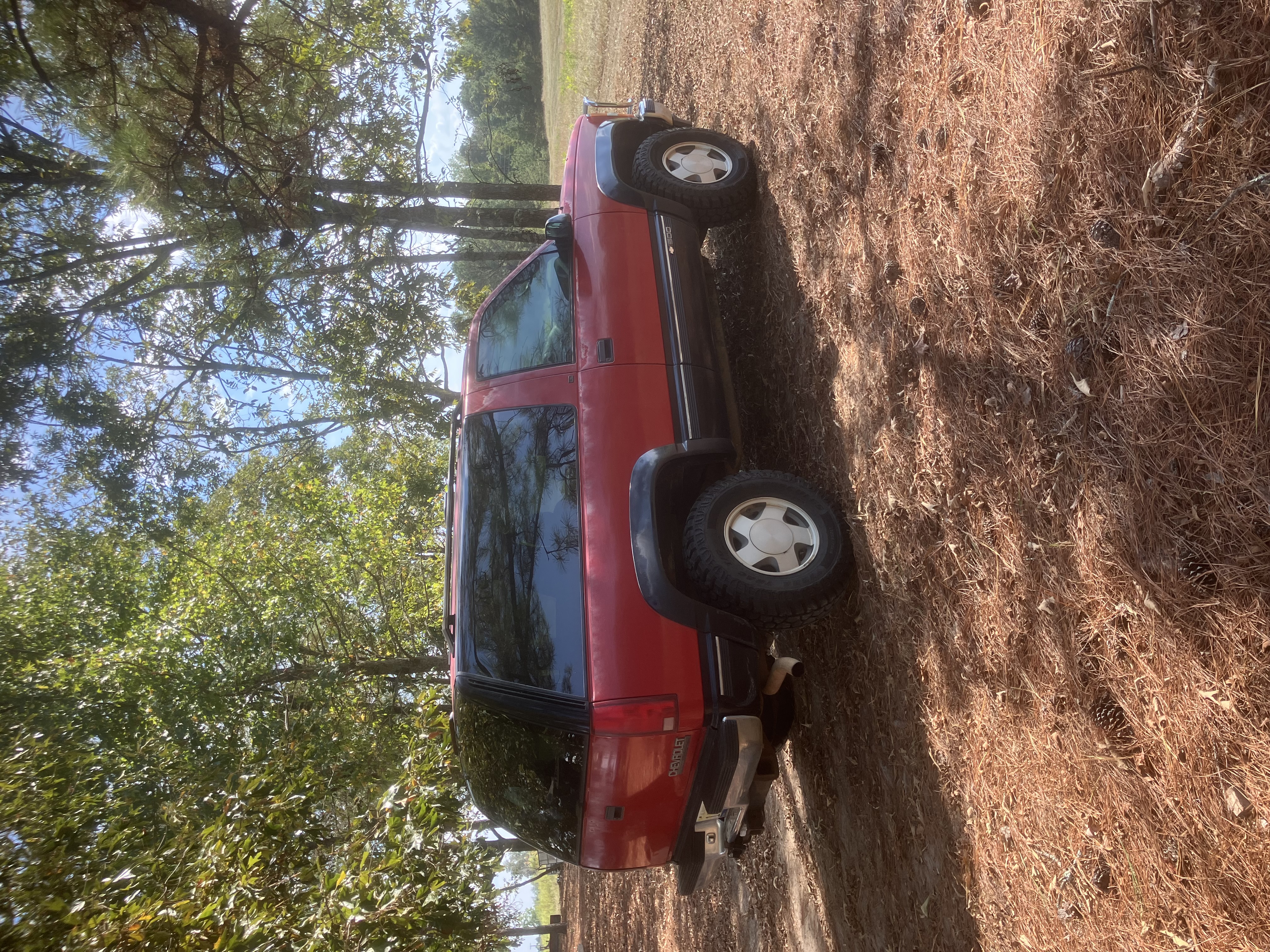 Used 1995 Chevrolet Tahoe 4WD 2-Door image 10