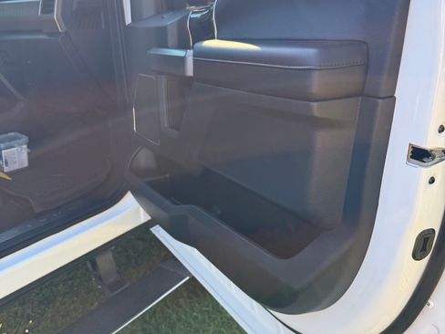 Used 2022 Ford F450 Platinum image 14