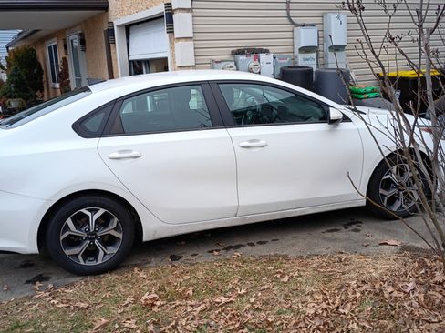 Used 2021 Kia Forte LXS image 22