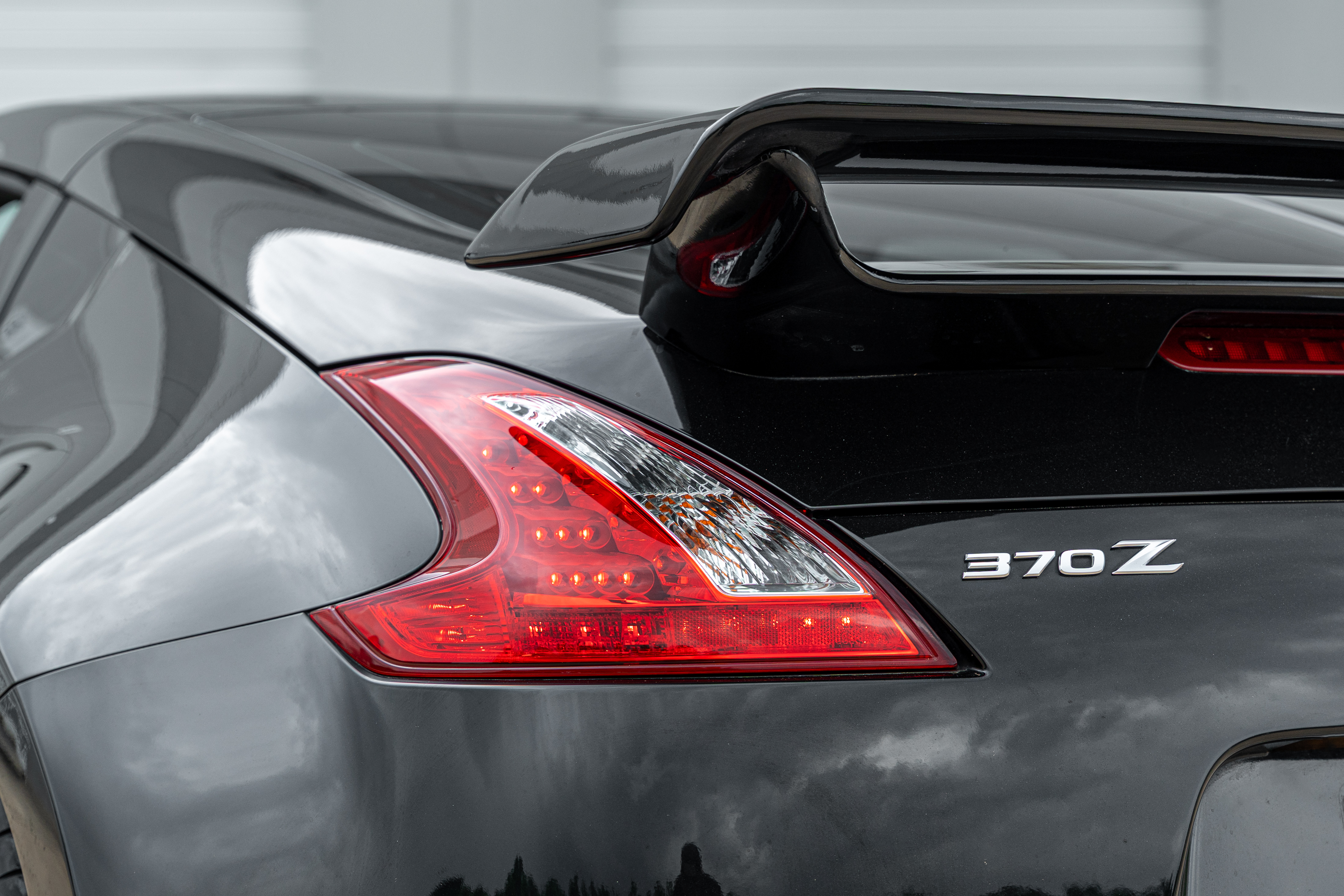 Used 2014 Nissan 370Z Coupe RWD image 18