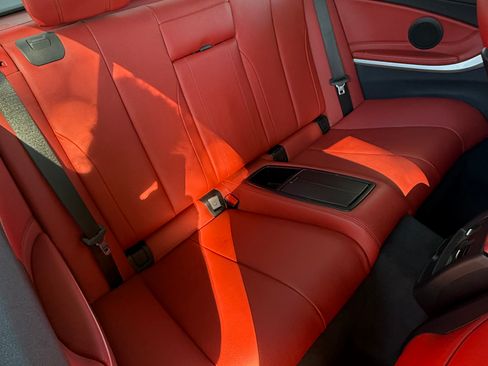 Used 2019 BMW 430i 430i Convertible 2D w/ Convenience Package image 12