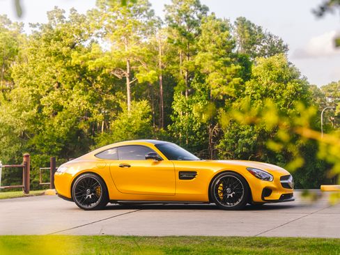 Used 2017 Mercedes-Benz AMG GT S image 9